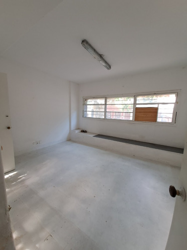 Imagen 3 de 8 de Oficinas En Alquiler En El Centro