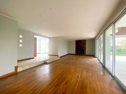 Gran Casa En Condominio, Colina (103610)