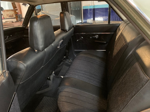 Ford Falcon De Luxe