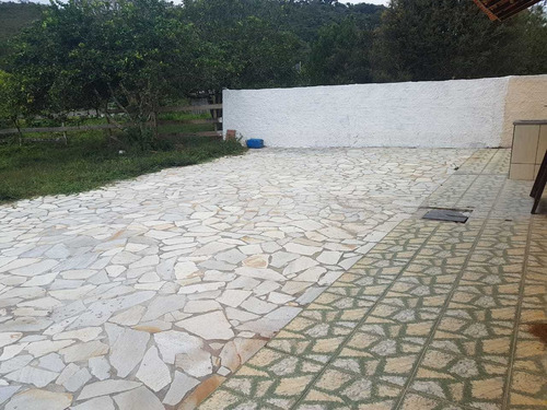 Chácara Em Soledade De Minas , Com 3200 M2, Casa Boa , Cozinha Com Fogão De Lenha ,campo Futebol, Pomar. - 887