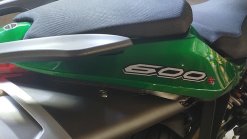 Imagen 16 de 16 de Benelli Tnt 600 S Linea 2021 0km Naked