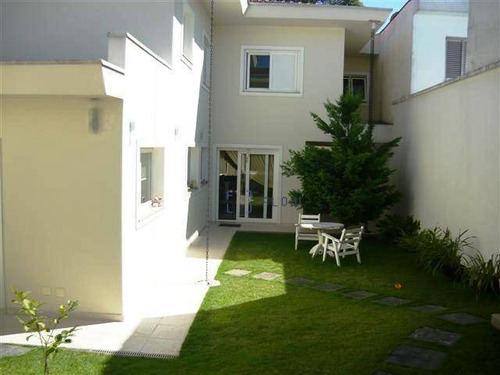 Casa 215m², 3 Dorm, 1 Suite, 2 Vagas - Ca1027