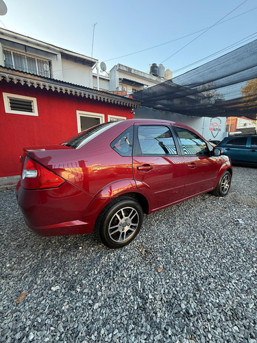 Ford Fiesta Max 1.6 Max Edg Plus AT