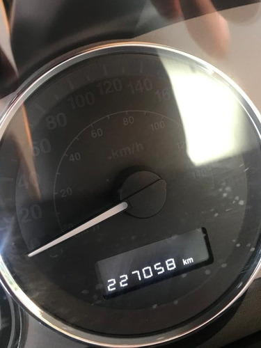 Imagen 8 de 10 de Jeep Cherokee Limited Automático