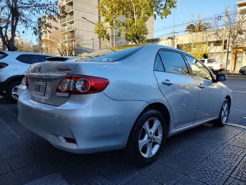 Imagen 10 de 17 de Toyota Corolla 2012 1.8 Xei Mt Pack 136cv
