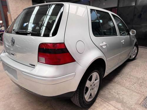 Volkswagen Golf 1.6 Comfortline