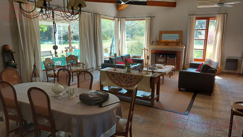 Venta Casa Con Pileta Tipo Chacra En Club De Campo Haras El Malacate