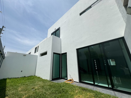 Casa Nueva En Coto Español Valle Imperial