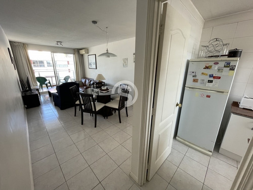 Apartamento De 2 Dormitorios En Excelente Precio- Ref: 4820