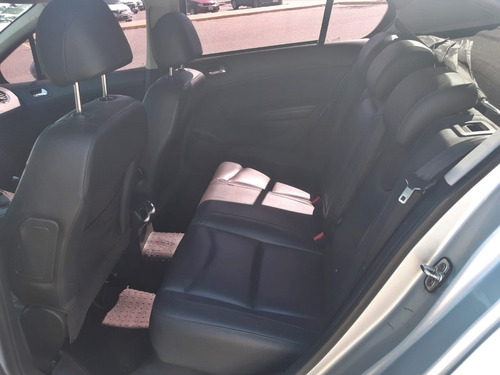 Imagen 6 de 9 de Peugeot 408 Hdi 2012