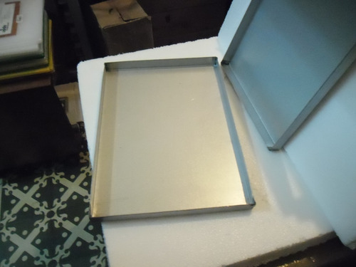 Imagen 4 de 6 de Bandeja Lisa Panadera Para Horno 55x40x2 Cms Aluminizado 05