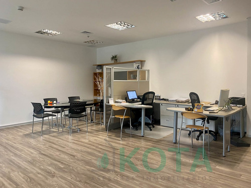 Imagen 9 de 29 de Oficina En Venta En La Milla De Oro El Poblado