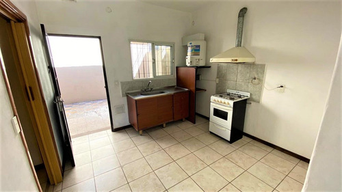Imagen 12 de 17 de Retasado ! Muy Lindo Ph Frente 3 Ambientes S/ Av. Alcorta