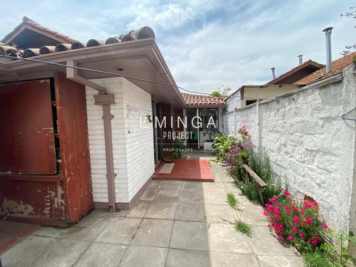 Casa En Venta De 3 Dorm. En Las Condes