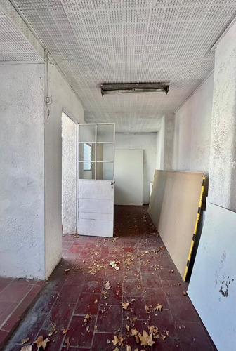 Imagen 24 de 30 de Casa En Venta A Reciclar En Villa Del Parque. A Precio De Departamento. Oportunidad Unica.