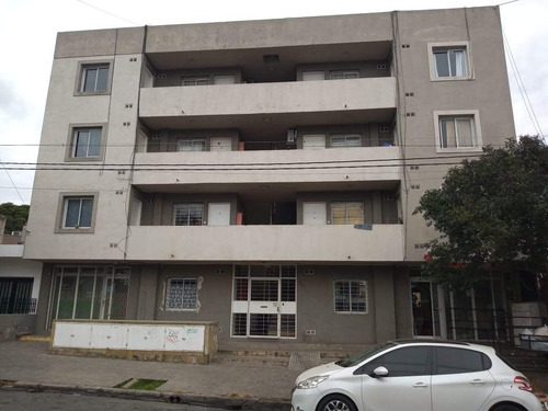 Vendo Departamento En Alto Alberdi - Sol De Mayo 864 - Cocina Kitchenette Dormitorio Con Baño En Sui