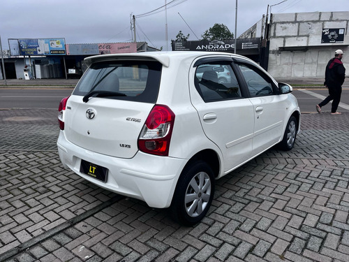 Toyota Etios Toyota Etios XS 1.5 (Flex)