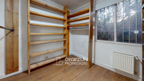 Casa En Venta De 4 Dormitorios 2 Baños 2 Estacionamientos