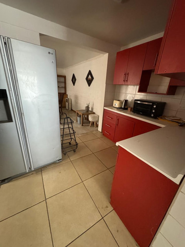 Vende Casa 3 Dormitorios Excelente Ubicación En Santa Cruz