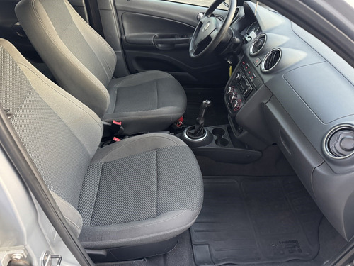 Volkswagen Gol 1.6 MI POWER 8V FLEX 4P MANUAL G.V