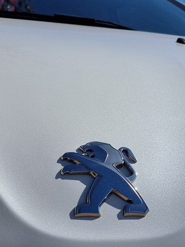 Imagen 14 de 16 de Peugeot 208 2018 1.6 Allure