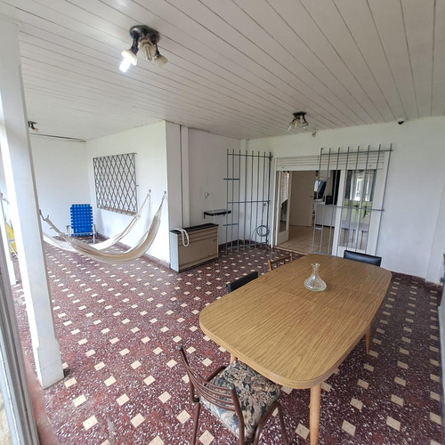 Casa En Punta Mogotes