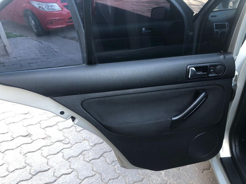 Volkswagen Bora 1.8 Highline T 180cv