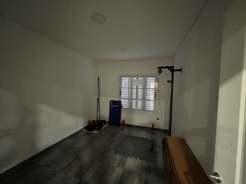 Vendo Casa Con 4 Habitaciones En Herrera, Entre Ríos.