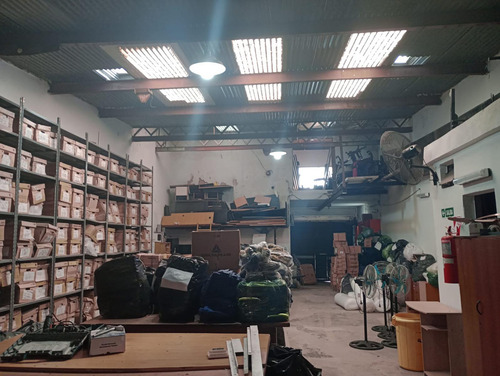 Depósito En Piñeyro