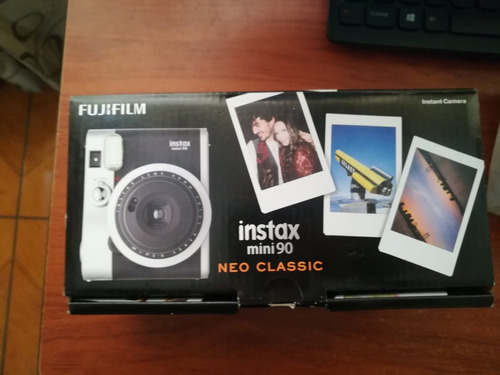 Instax Mini 90 Neo Classic/ Efectivo 639 Soles