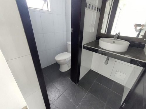 Imagen 14 de 17 de Edificio En Arriendo En Bogotá Galerías. Cod 102642