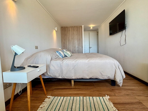 Se Vende 2 Dormitorios. 95m2. Playa La Boca. Estacionamiento