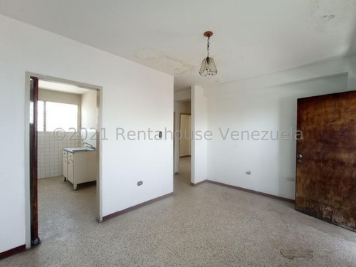 Imagen 2 de 14 de Grato Apartamento En Venta Zona Centro # 4 22-12332 Gbf