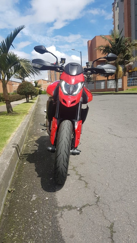 Ducati Hypermotard 950