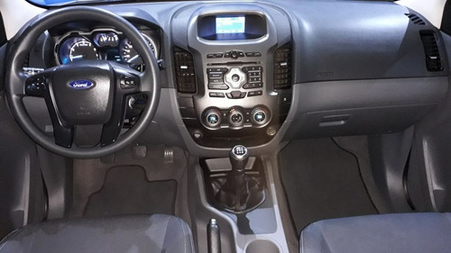 Ford Ranger Xlt 2.5 Flex 2014 Prata
