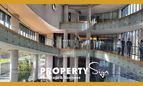 Locales Comerciales Av. Santa María 0,7 Uf/m2 / Lpc-1-23