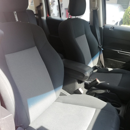 Imagen 7 de 14 de Jeep Patriot 2020 Base