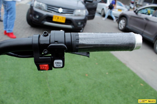 Imagen 18 de 25 de Patineta Ion Ultra Electric Scooter