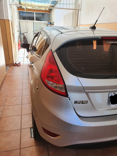 Ford Fiesta Kinetic Design 1.6 Design 120cv Titanium 2012