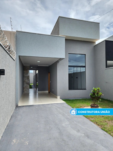 Casa Com 2 Quartos E 2 Banheiros