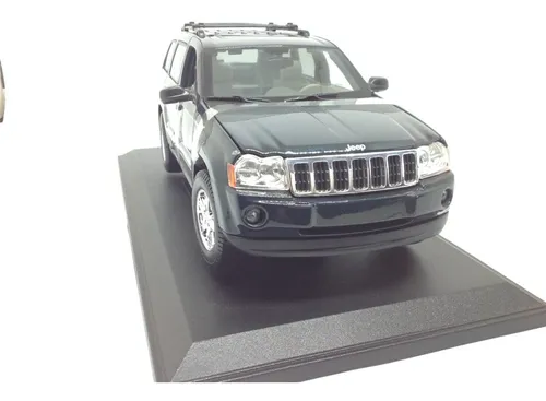 Miniatura Maisto 1/18 Jeep Grand Cherokee 2005 - Thailand