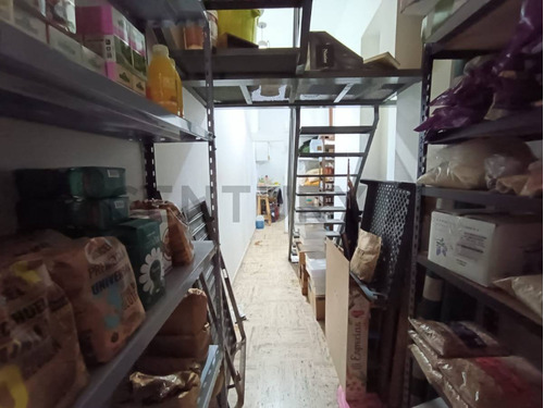 Venta De Fondo De Comercio De Dietetica En Av Rivadavia Al 6800 Flores