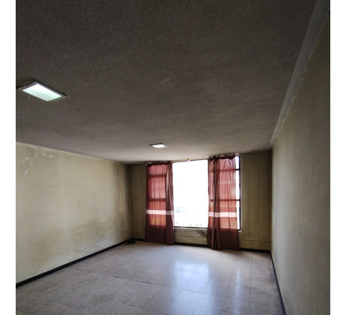 Casa Amplia Y Terreno Adicional Con Gran Ubicación En Puebla