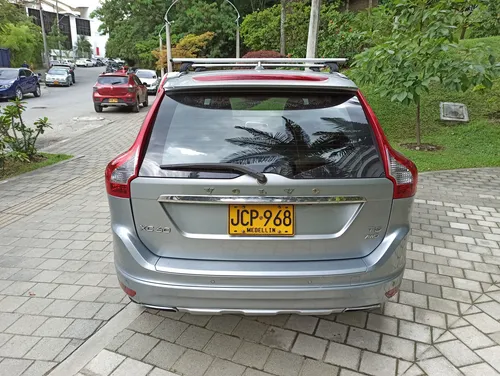 Volvo XC60 2.0 T5 Awd Summum