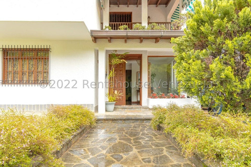 Exclusiva Casa En Venta Ubicada En Los Naranjos Del Cafetal 25-17320