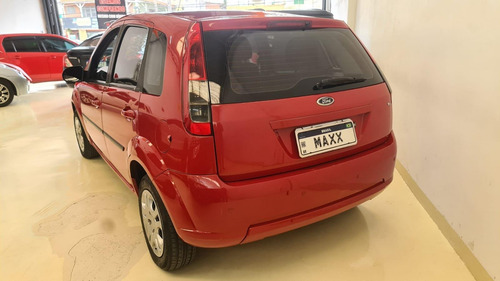 Imagem 2 de 14 de Ford Fiesta Hatch Fiesta 1.6 8v Flex/class 1.6 8v Flex 5p F