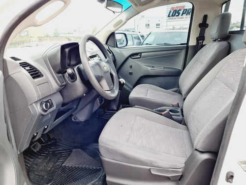 Imagen 12 de 15 de Chevrolet S-10 2.5 Cabina Regular Mt 2016