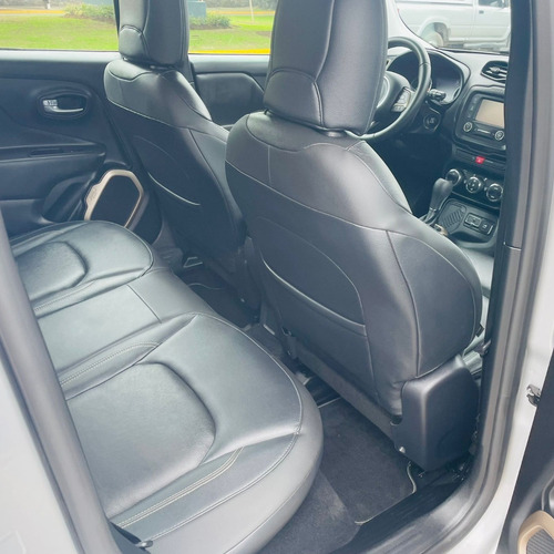 Imagen 13 de 15 de Jeep Renegade Latitude 2018