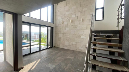 Casa En Venta En Lomas De Cocoyoc
