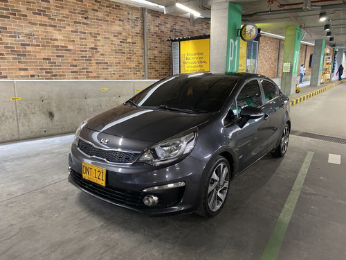 Imagen 1 de 23 de Kia Rio Summa